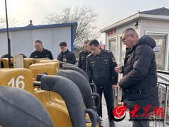 对电梯、大型游乐设施、