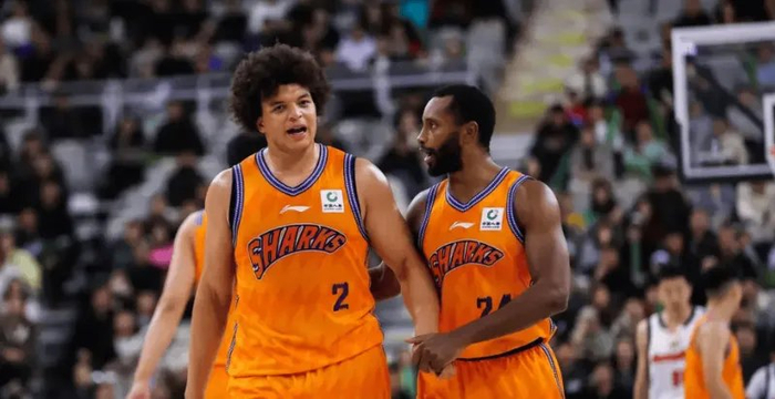 上海男篮力克青岛小外援隐患凸显