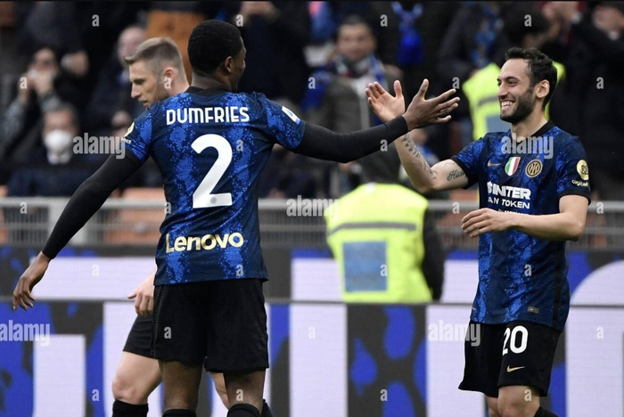 国米夏窗核心球员离队传闻频发 球队面临阵容重