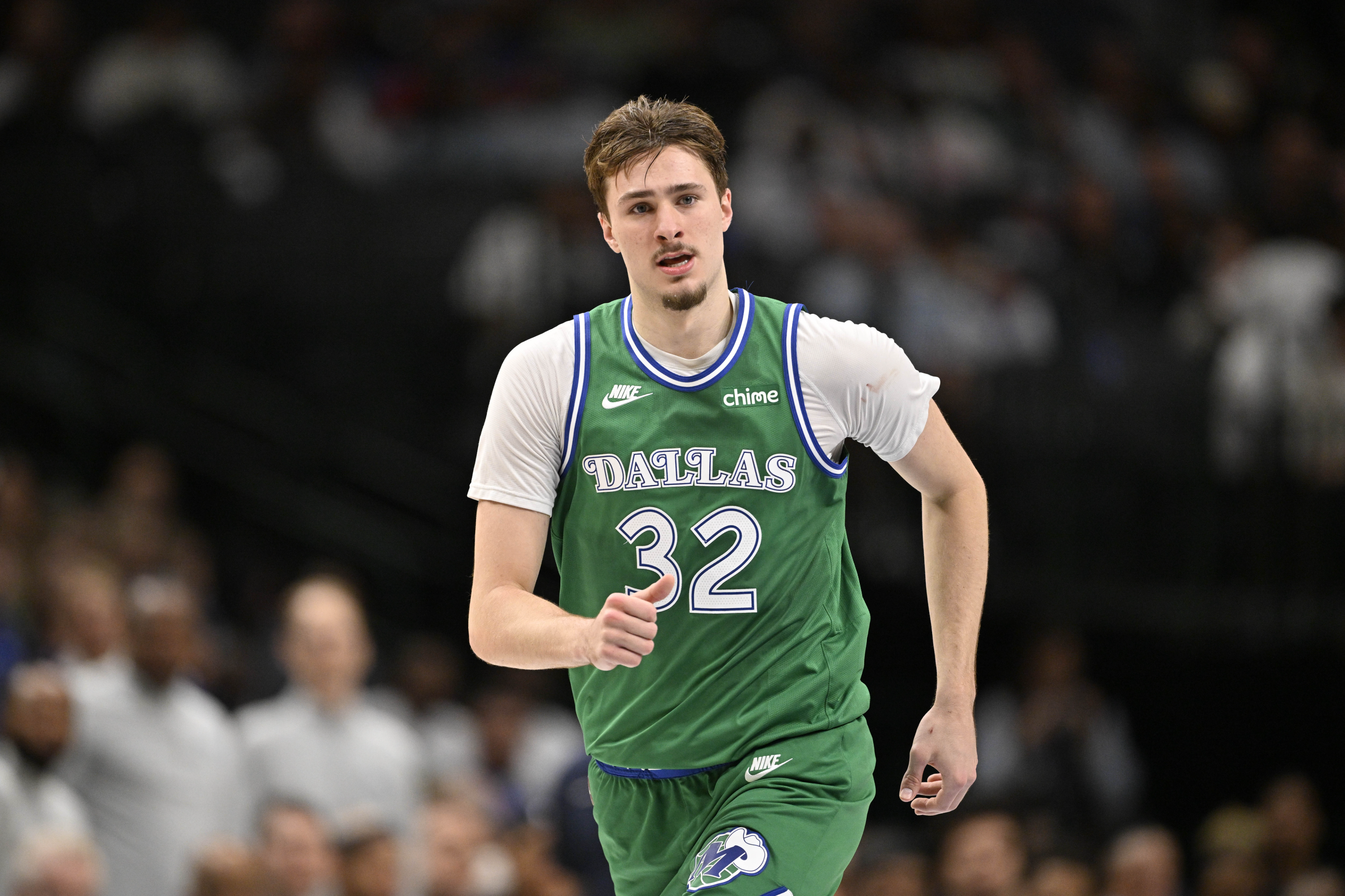 快船力克独行侠 伦纳德砍34分率队取胜 弗拉格暴